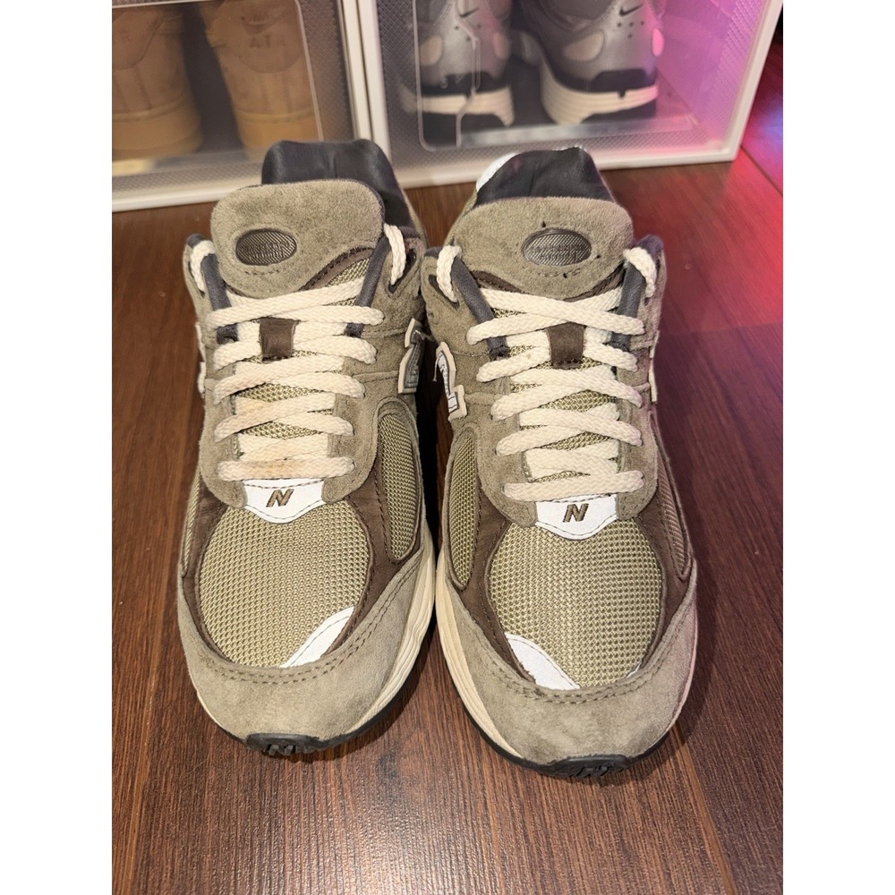 New Balance - Picture 2 of 6